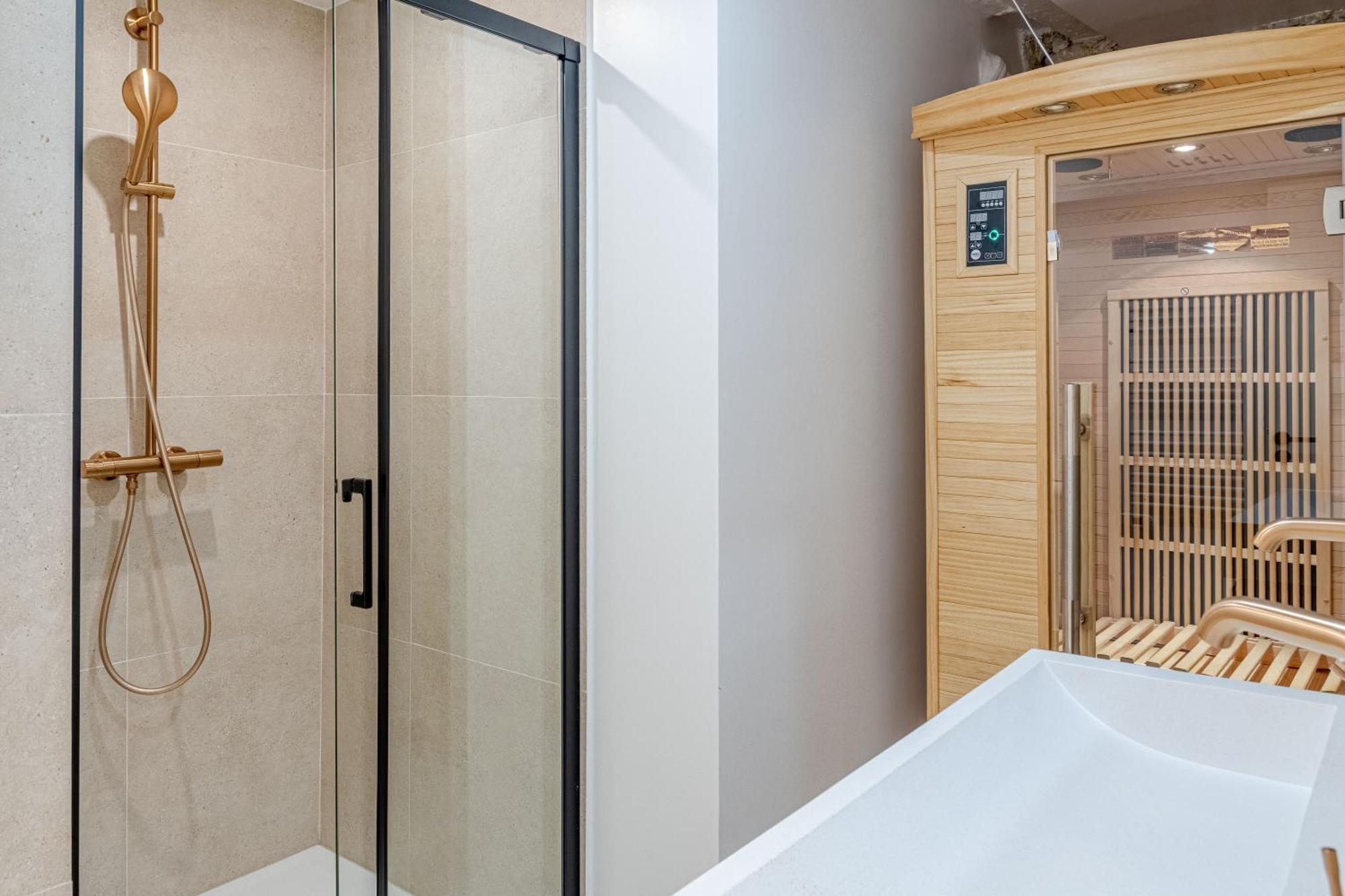 Lavie Maison A C & Sauna باريس المظهر الخارجي الصورة